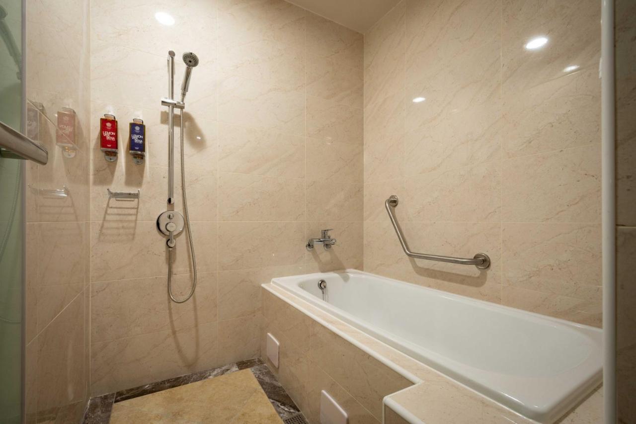 Lailai Hotel Taichung Extérieur photo