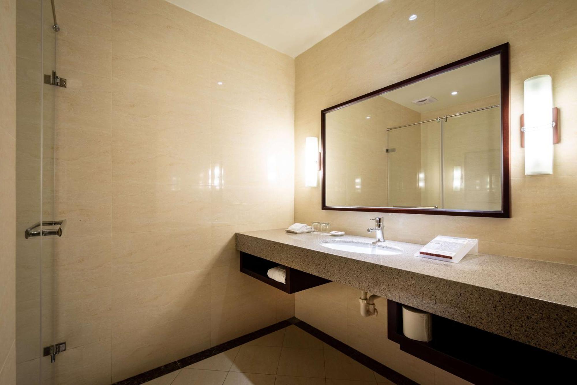 Lailai Hotel Taichung Extérieur photo