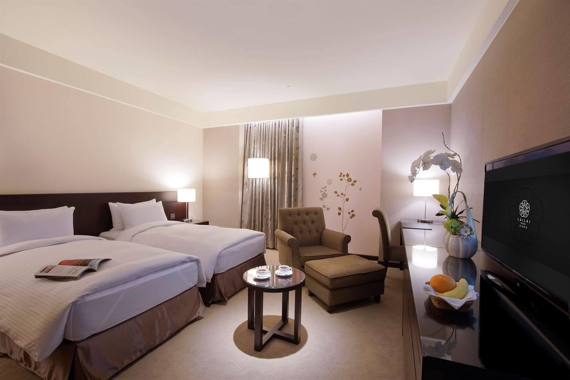 Lailai Hotel Taichung Extérieur photo