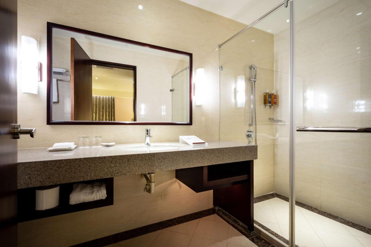 Lailai Hotel Taichung Extérieur photo